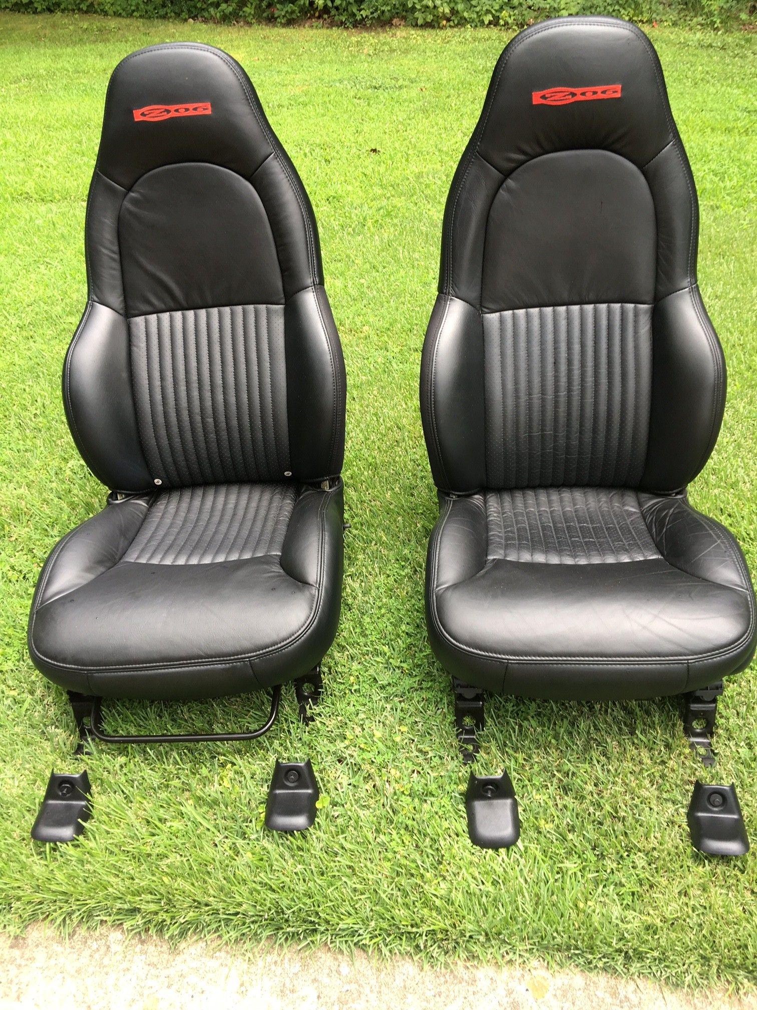 2003 Z06 Seats.JPG